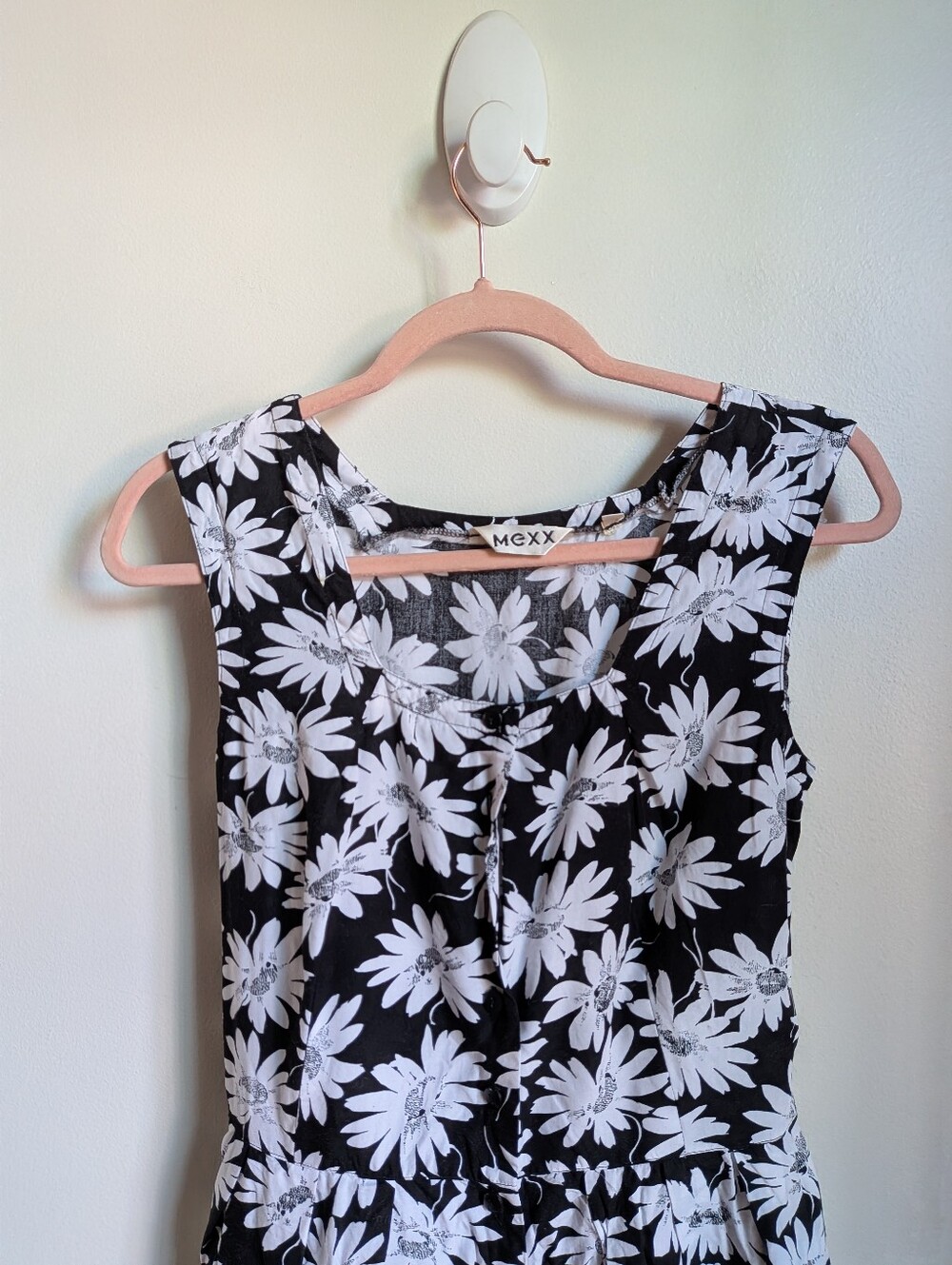 VINTAGE MEXX Y2K Black White Retro Bohemian Floral Daisy Romper Size Medium - Picture 3 of 12